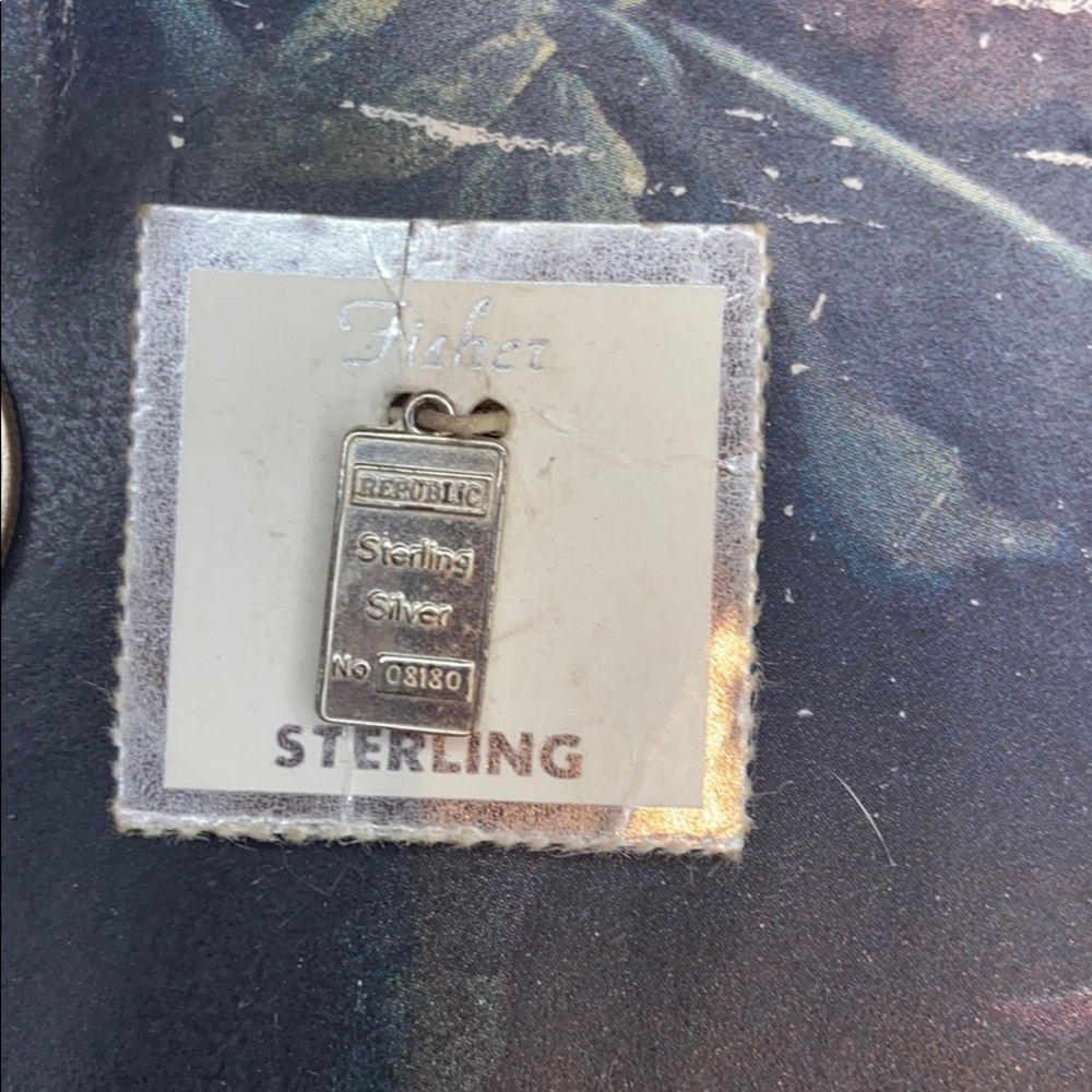 Fisher Silver ‘Silver Bar’ Charm NWT - Picture 1 of 5